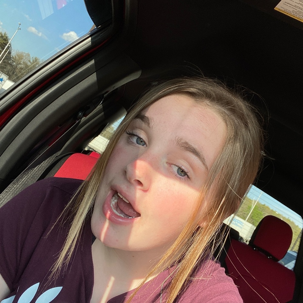 Meet your Posher, Cassie